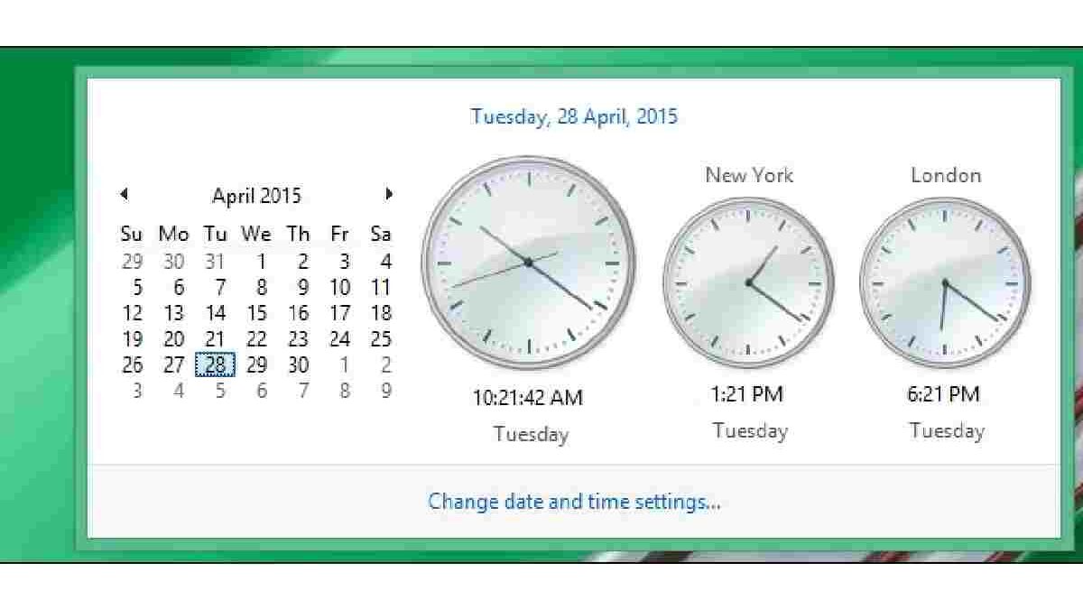 How to Customize the System Tray Clock in Windows?